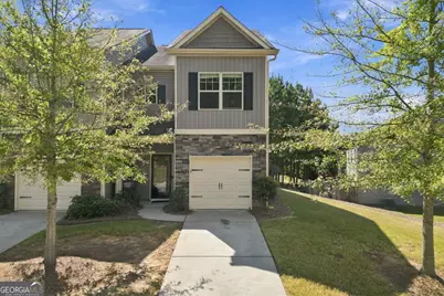 643 Oakside Place, Acworth, GA 30102 - Photo 1
