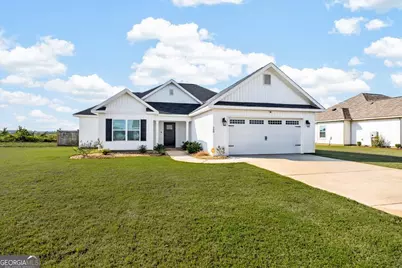 708 Daisy Drive, Perry, GA 31069 - Photo 1