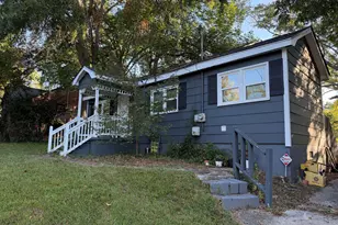 263 S Pond St, Toccoa, GA 30577 - Photo 1