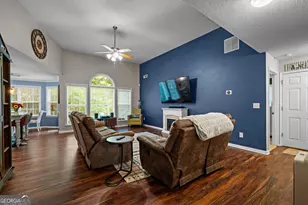 54 Farrington Dr, Newnan, GA 30263 - Photo 5