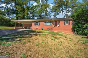 720 Forest Ridge Dr W, Macon, GA 31204 - Photo 1