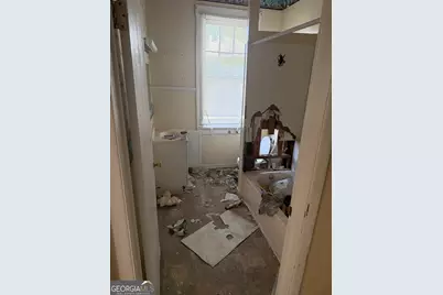 718 W. 38th Street, Savannah, GA 31415 - Photo 11