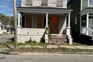 718 W 38th St, Savannah, GA 31415 - Photo 1