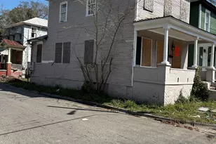 718 W 38th St, Savannah, GA 31415 - Photo 3