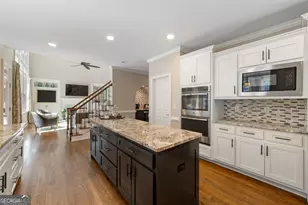 5735 7 Oaks Pkwy, Johns Creek, GA 30005 - Photo 19