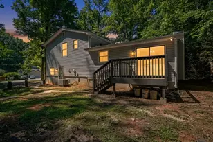 1909 Suwanee Valley Rd, Lawrenceville, GA 30043 - Photo 17