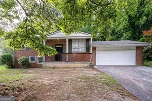 367 Camelot Pkwy, Jonesboro, GA 30236 - Photo 1