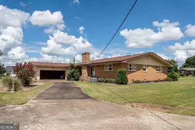 410 S Newcombe Avenue, Donalsonville, GA 39845 - Photo 1