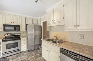 410 Forestgate Ct, Sandy Springs, GA 30350 - Photo 5
