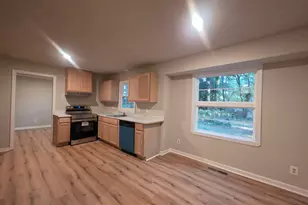 5382 Rockbridge Rd, Stone Mountain, GA 30088 - Photo 5