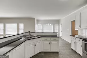 4102 Trotters Way Dr, Snellville, GA 30039 - Photo 11