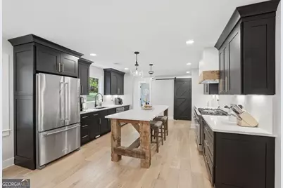 4008 Dover Avenue, Alpharetta, GA 30009 - Photo 3