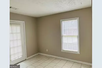 859 Park Place #B, Conyers, GA 30012 - Photo 7