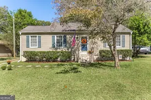 1307 Georgia Ave, Perry, GA 31036 - Photo 1