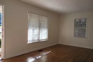 281 W Lakeview Dr, Lagrange, GA 30240 - Photo 3