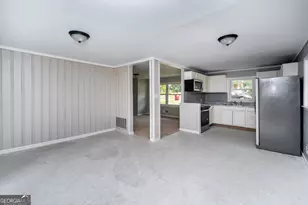 2438 Donald Ave, Macon, GA 31217 - Photo 11
