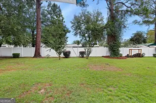 525 S Lewis St, Metter, GA 30439 - Photo 41