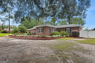 525 S Lewis St, Metter, GA 30439 - Photo 3