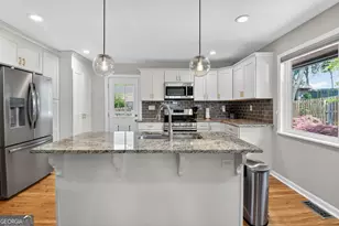 823 Frances Dr SE, Smyrna, GA 30080 - Photo 11