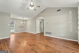 200 Prestigious Pl, Senoia, GA 30276 - Photo 13