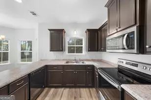 149 Vandiver Rd, Allenhurst, GA 31301 - Photo 13