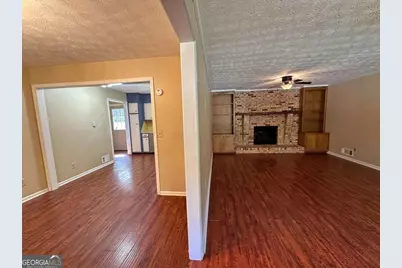5377 Rockmoor Drive, Stone Mountain, GA 30088 - Photo 7