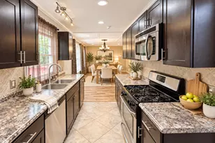3205 Flamingo Dr SW, East Point, GA 30344 - Photo 9
