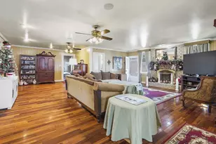310 S Lewis St, Metter, GA 30439 - Photo 11