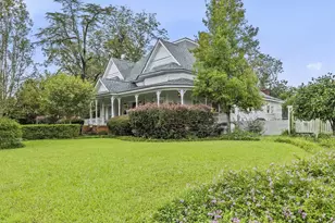 310 S Lewis St, Metter, GA 30439 - Photo 1