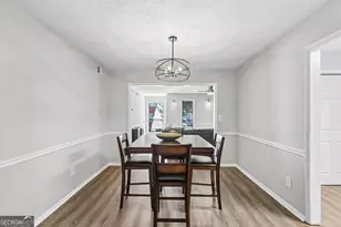 402 Dunbar Dr, Dunwoody, GA 30338 - Photo 5