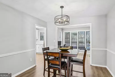 402 Dunbar Drive, Dunwoody, GA 30338 - Photo 7