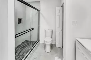 136 Victor Cir NW, Atlanta, GA 30314 - Photo 7