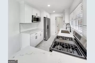 136 Victor Circle NW, Atlanta, GA 30314 - Photo 5