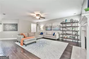 987 Park Hollow Way, Lawrenceville, GA 30043 - Photo 13