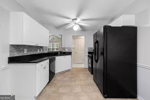 11 Masters Way, Newnan, GA 30265 - Photo 9