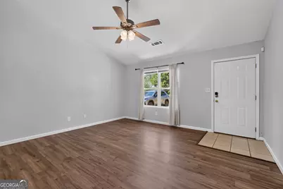 112 Starlake Drive, Jackson, GA 30233 - Photo 9