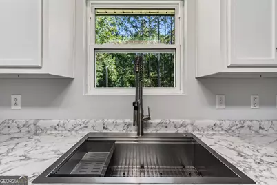 112 Starlake Drive, Jackson, GA 30233 - Photo 15