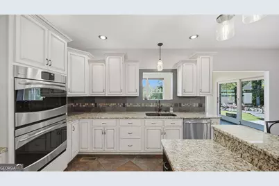 201 Lake Hills Place, Trenton, GA 30752 - Photo 9