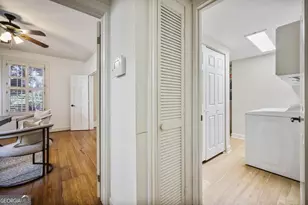 2218 Peachtree Rd NW, Atlanta, GA 30309 - Photo 31