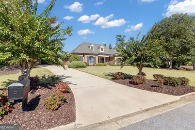 323 Beaumont Farms Drive, Sharpsburg, GA 30277 - Photo 7