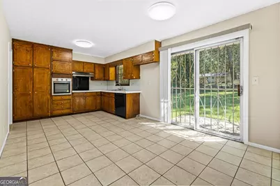 1490 High Meadow Drive, Stone Mountain, GA 30083 - Photo 5