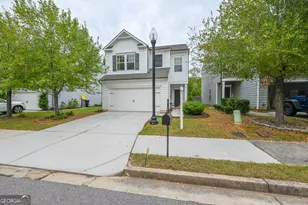 102 Newnan Lakes Dr, Newnan, GA 30263 - Photo 1