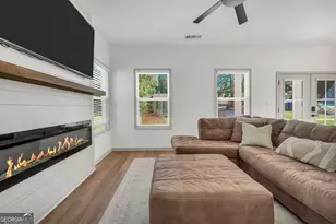 1463 Gloria St, Griffin, GA 30224 - Photo 9