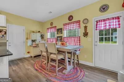 662 Grove Street, Barnesville, GA 30204 - Photo 57