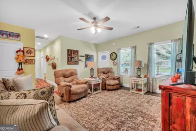 662 Grove Street, Barnesville, GA 30204 - Photo 47