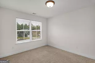 672 Fairview Cir, Hinesville, GA 31313 - Photo 17