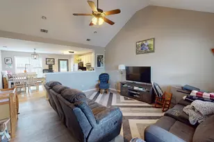 823 N Main St, Statesboro, GA 30458 - Photo 3
