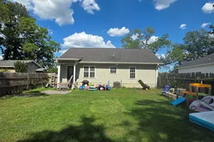 823 N Main St, Statesboro, GA 30458 - Photo 21