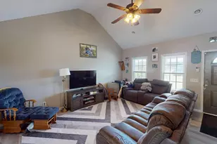 823 N Main St, Statesboro, GA 30458 - Photo 5