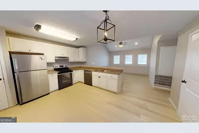 823 N Main Street, Statesboro, GA 30458 - Photo 9